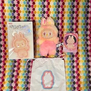 Pop MART Labubu the Monsters Big Into Energy Series Pink Loyalty NEW.